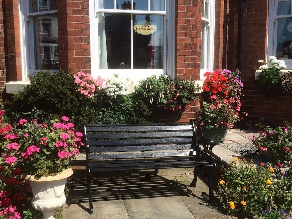 Glenora Guest House Whitby Exterior foto