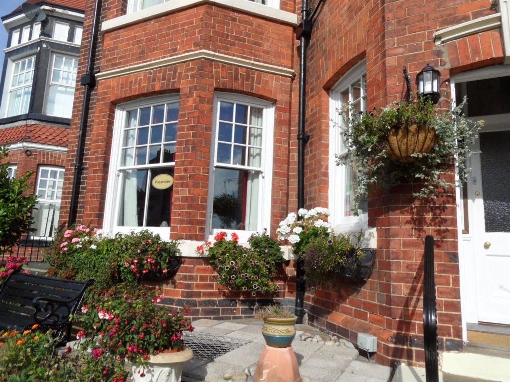 Glenora Guest House Whitby Exterior foto
